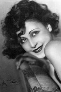 Lola Salvi in Hunger