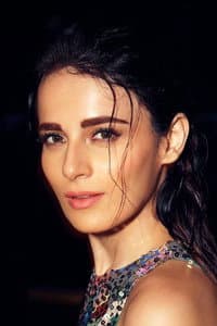 Radhikka Madan in Mard Ko Dard Nahin Hota