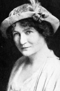 Stella Adams in Me, Gangster