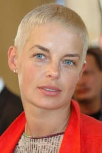 Anastasiya Kalmanovich in Беглецы