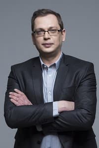 Zoltán Kőhalmi in Dumaszínház 20 - Röhögve Kibírtuk!