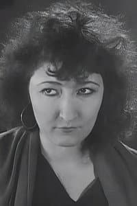 Suzanne Talba in Rouletabille chez les bohémiens