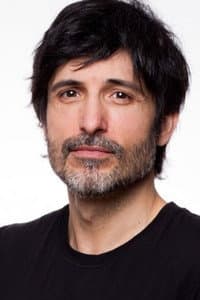 Aitor Beltrán in Los tontos y los estúpidos