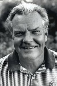 Peter Jason in Moving McAllister