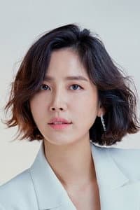 Shin Dong-mi in She Was Pretty