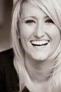 Lauren O'Rourke in Drifters