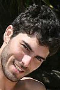Junior Bastos in Bareback Sex with She-Males 2