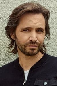 Aaron Stanford in Clinical