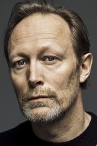 Lars Mikkelsen in Da Mumbo Jumbo blev kæmpestor