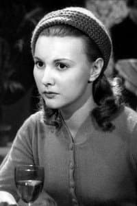 Marie Mansart in Les Deux Anglaises et le Continent