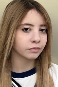 Marwa Merdjet Yahia in Les Têtes givrées