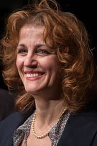 Luana Stoica in Mimic: Sentinel