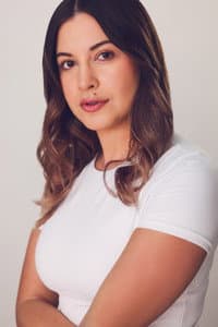 Daniela Benavides in No Need to Worry