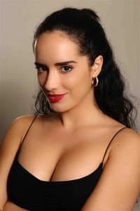 Leïla Denio in Sexual Chronicles of a French Family