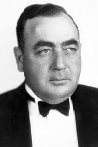 Eugene Pallette in Young Tom Edison