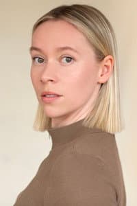Hannah Baxter-Eve in Attack of the Kraken