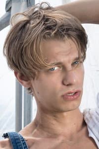 Leo Louis in Win Win