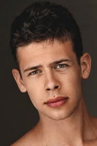 Jordan Faris in Summer Break 3