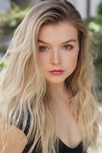 Anna Grace Barlow in The Never List