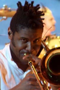 Gabrial McNair in No Doubt - Live In The Tragic Kingdom