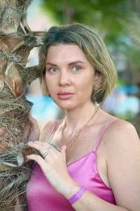 Valentina Prigodina in Забери меня отсюда
