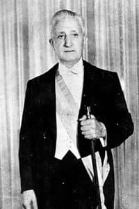 Arturo Illia in Perón. Sinfonía del Sentimiento