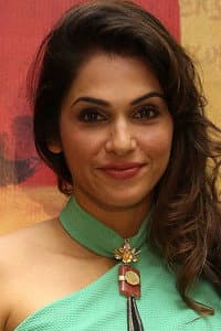 Isha Koppikar in Love You Loktantra