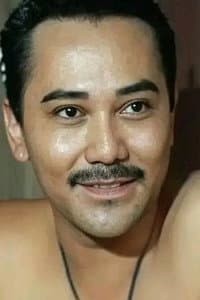 Baron Hermanto in Bukit Berdarah
