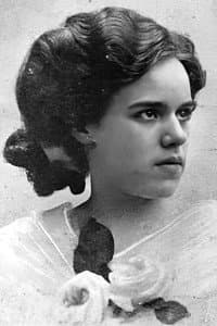 Marta Grau in El pasado amenaza