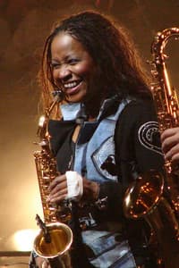 Crystal Tailefero in Bruce Springsteen: In Concert/MTV (Un)Plugged