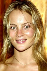 Michelle Behennah in Sports Illustrated: Swimsuit 2000