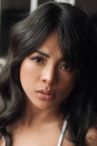 Francheska Flores in Kabayo