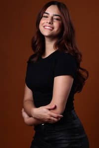 Isabella Casarini in Bugados - Você Bugou Meu Coração