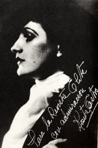 Rosa Castro in Pacto con el Diablo (o el socio, Mr. Davis)