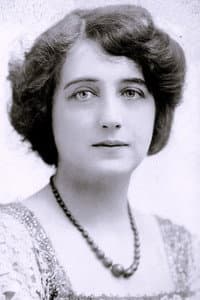 Miriam Nesbitt in Infidelity