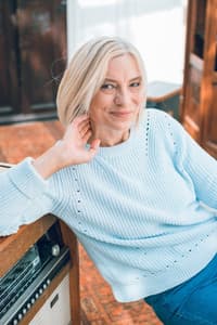 Rasa Jakučionytė in Nusišypsok mums, Viešpatie