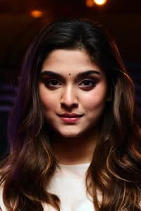 Saiee Manjrekar in Major