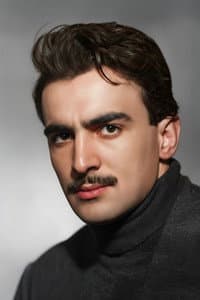 Öztürk Serengil in Beyoğlu Esrarı