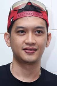 Rezky Aditya in SMS: Suka Ma Suka