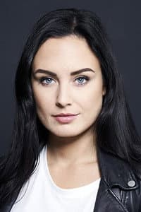 Amanda Thomson in Christmas Song