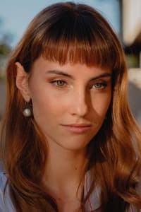 Ekaterina Lazarevska in Tornando a Est