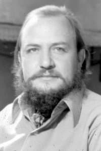 Ramón Menéndez in Blue Demon y Zovek en La invasión de los Muertos