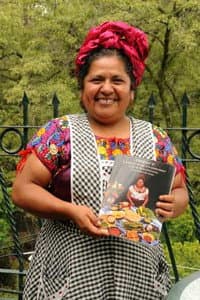 Abigail Mendoza in El Son del Chile Frito