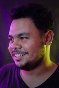 Jo Andrew Torlao in Bawod