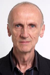 Ian Hanmore in Tattoo