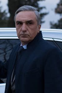 Jordan Simonov in Клупа