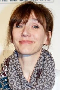 Virginie Lemoine in Les désirs sauvages de mon mari m'ont presque rendue folle