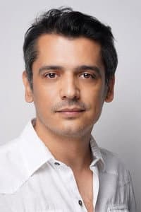 Osman Akça in Kiralık Aşk