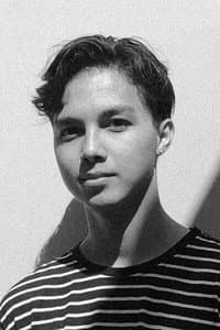 William Roberts in Anak Kolong