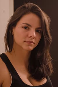 Angela Peñaherrera in Sin otoño, sin primavera